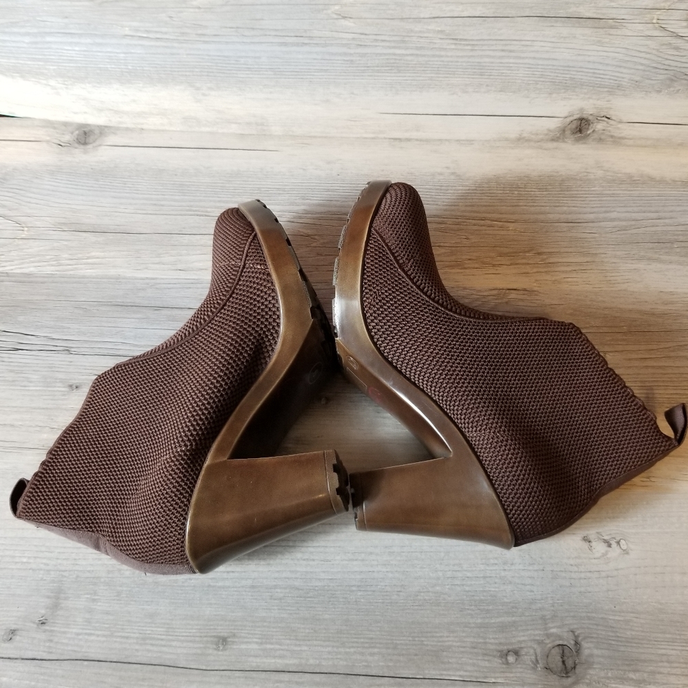 Charleston Shoe Company Slip On Stretch Heel Rubb… - image 5